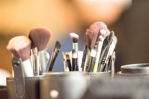 Tips For Choosing a Makeup Bag